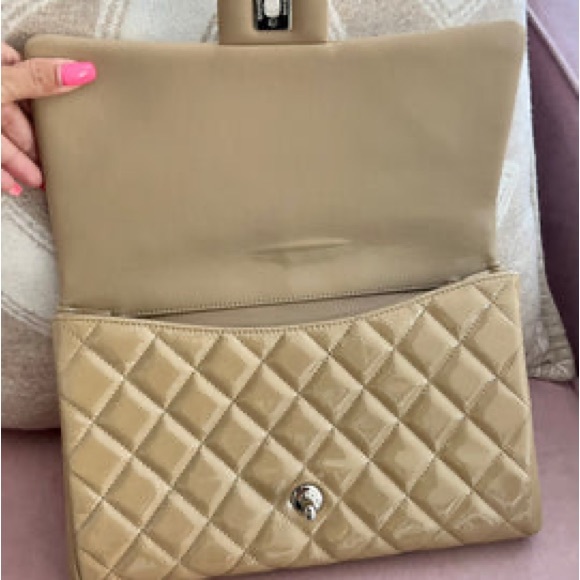 CHANEL CLUTCH ON CHAIN BAG (AUTHENTIC) - Picture 13 of 14